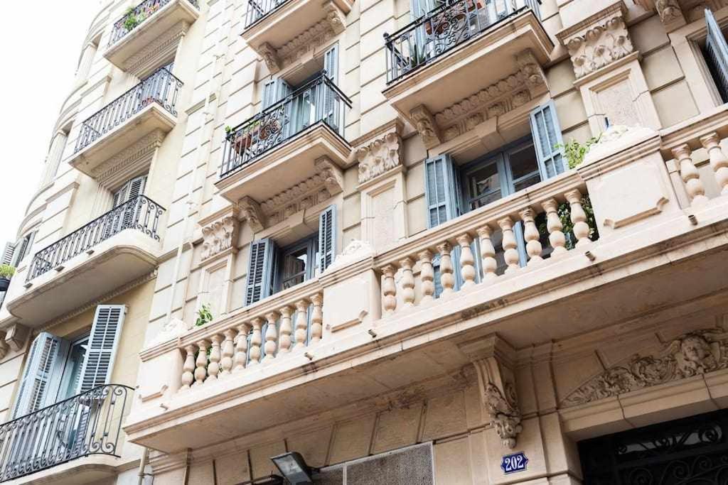 Cal Mateu 11 Huespedes Sagrada Familia Apartment Barcelona Exterior photo